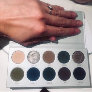 Jaclyn Hill x Morphe holiday palette
